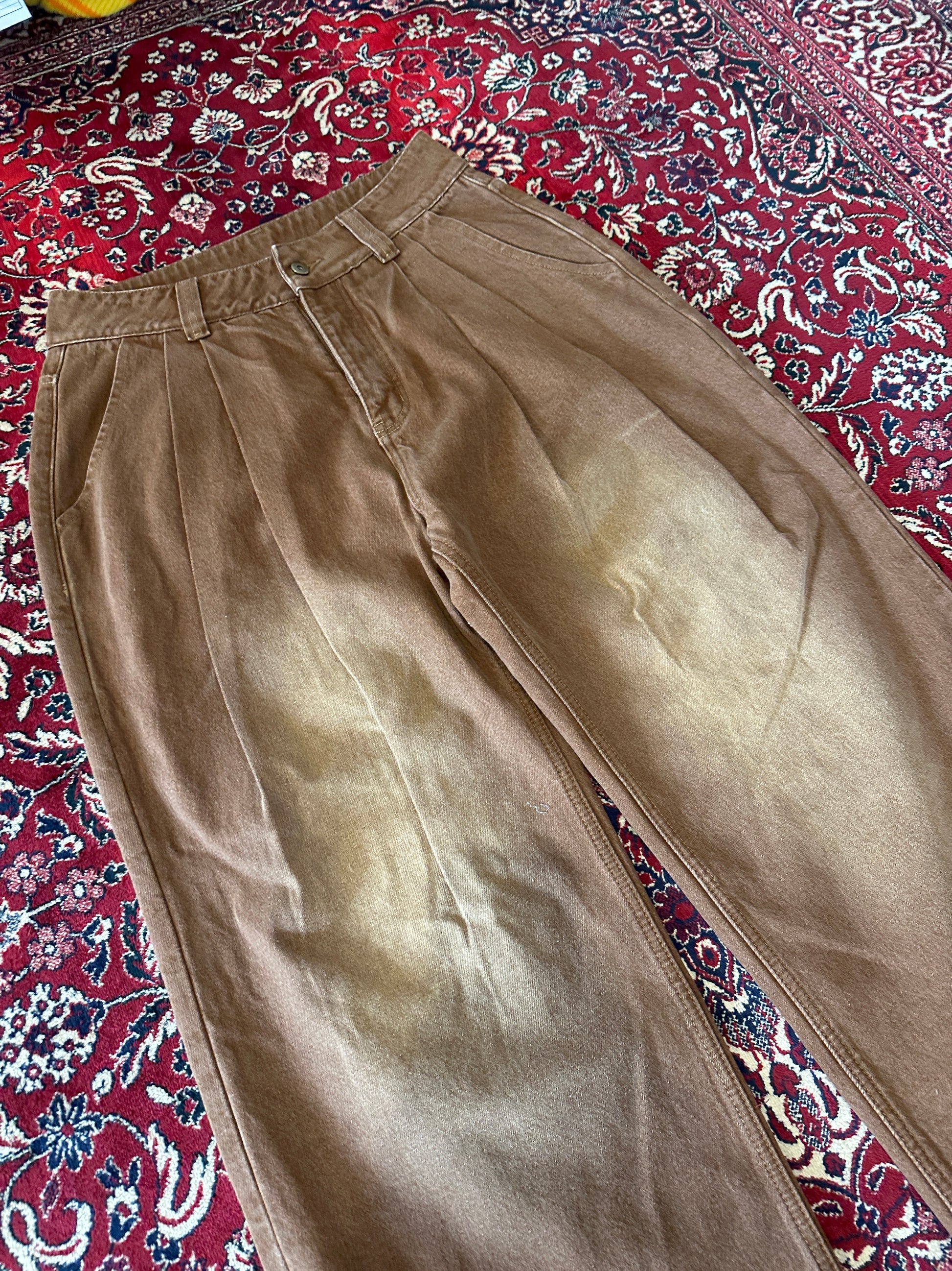 Brown Washed Jeans detail